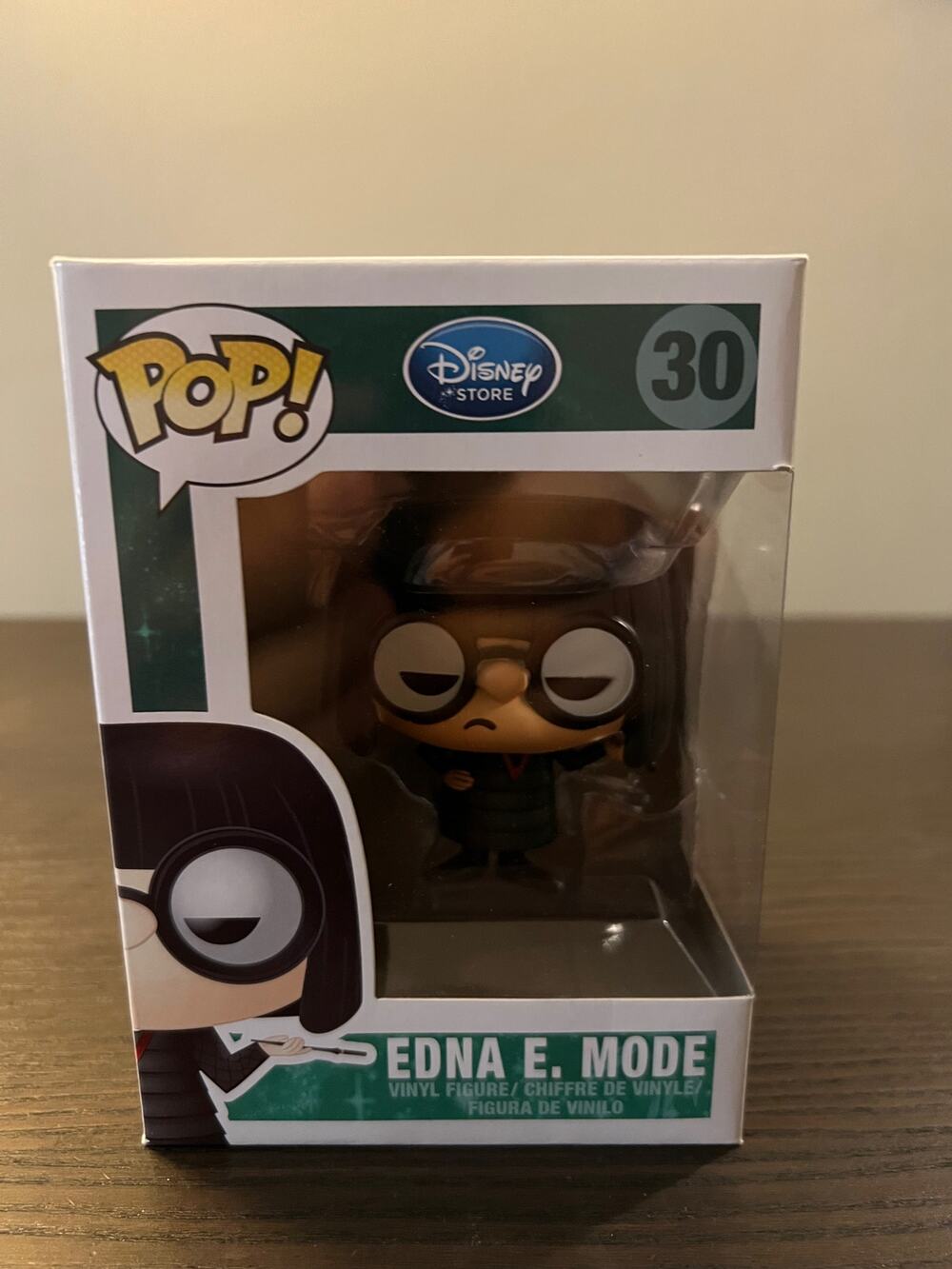 VAULTED Edna Mode Incredibles Funko Pop #30 Disney Store Pixar Movies Animation